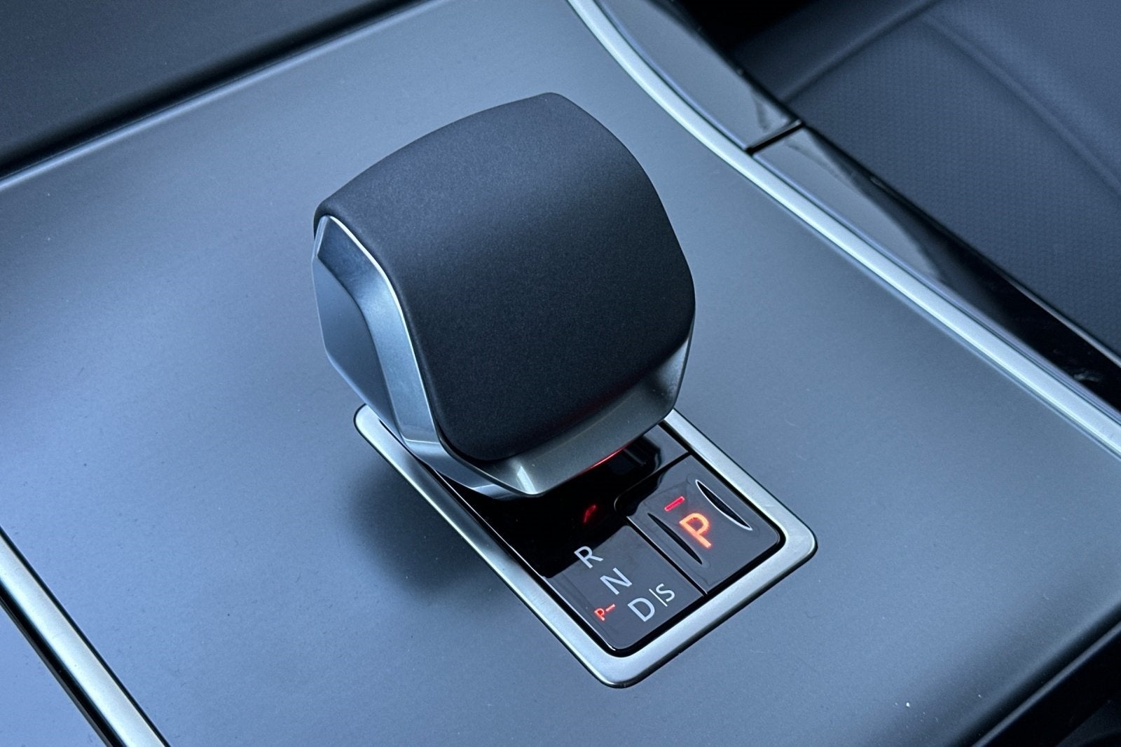 2026 Land Rover Range Rover Evoque S