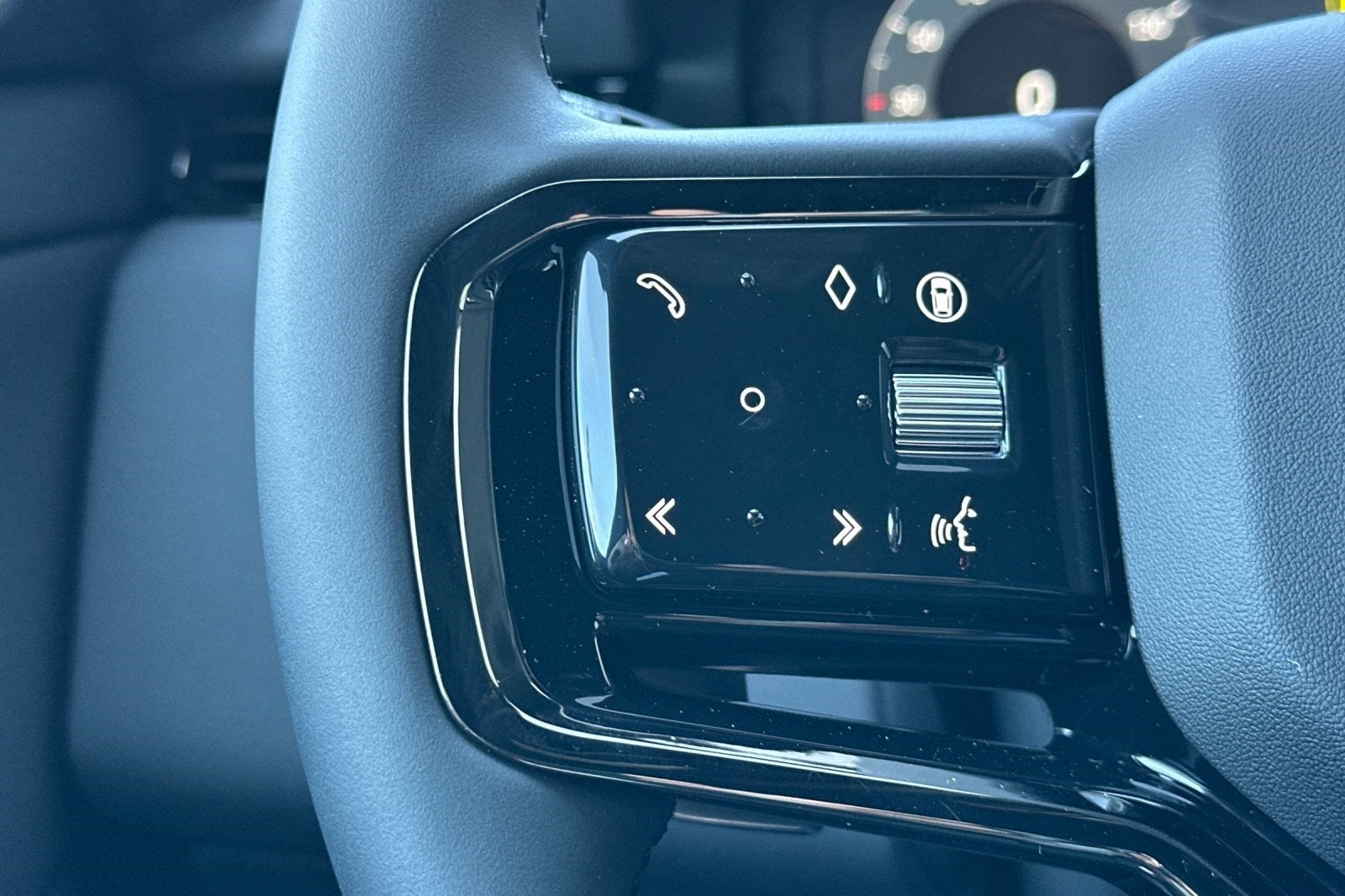 2026 Land Rover Range Rover Evoque S