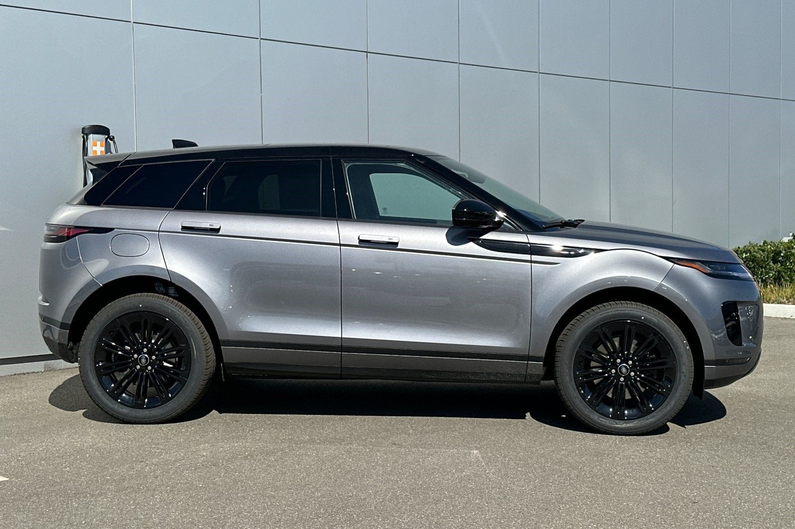 2026 Land Rover Range Rover Evoque S