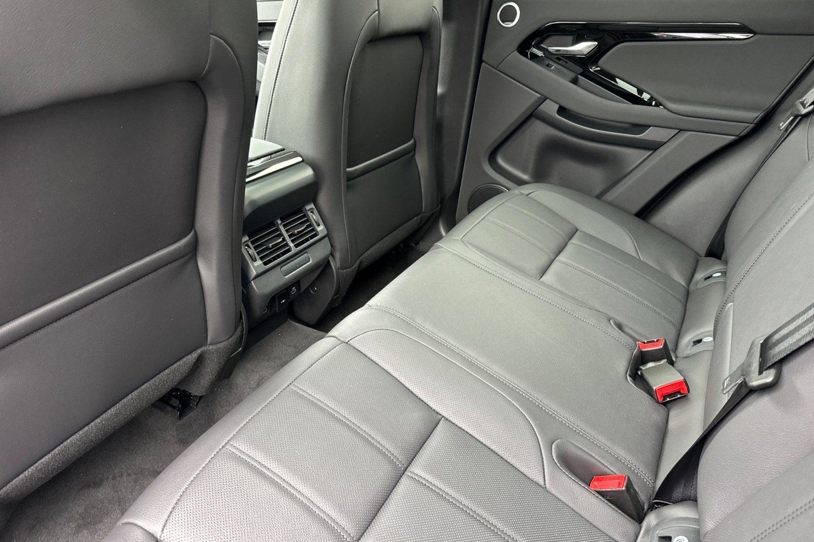 2026 Land Rover Range Rover Evoque S