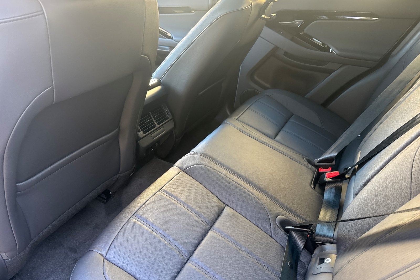 2026 Land Rover Range Rover Evoque Dynamic