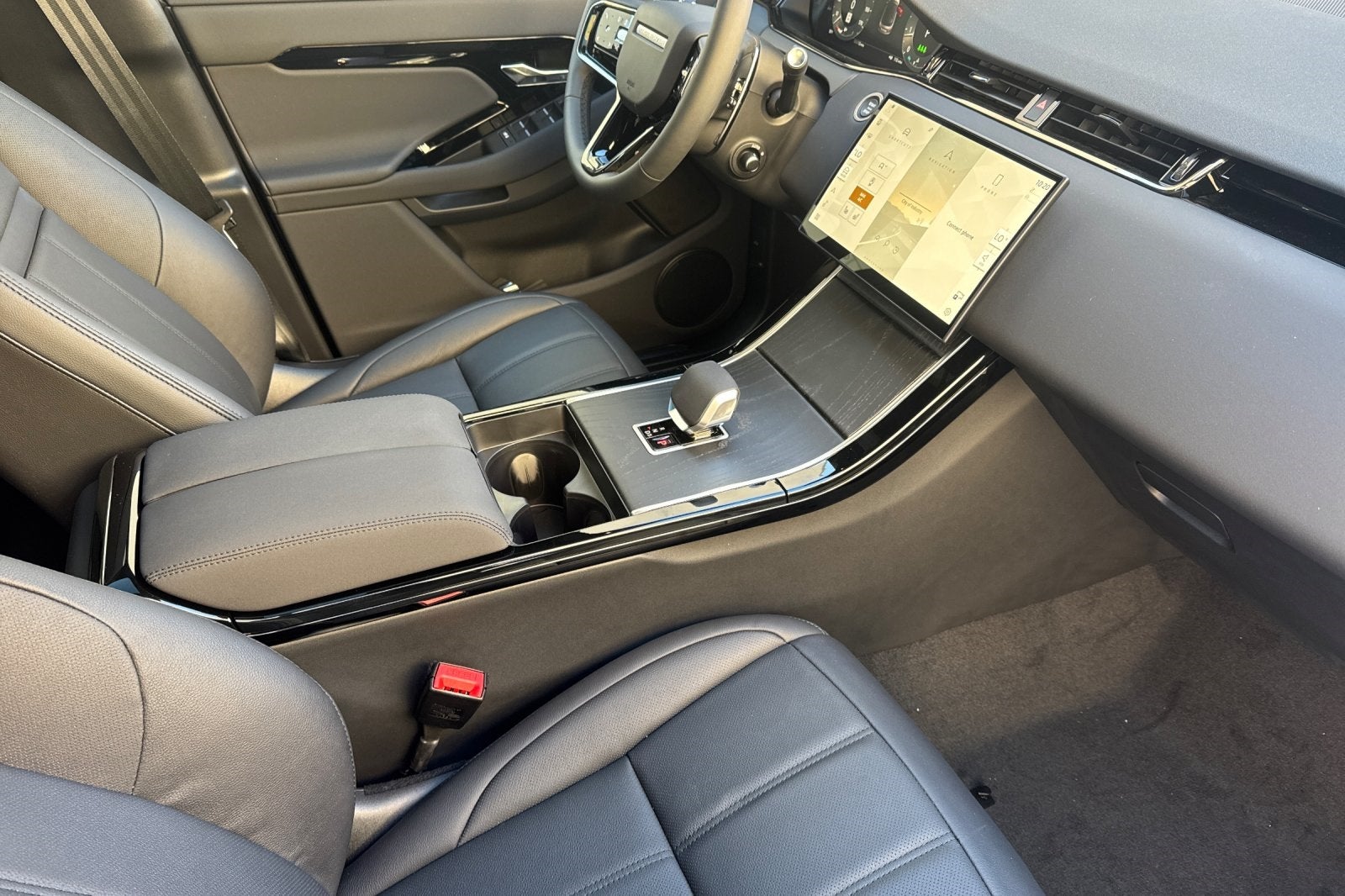 2026 Land Rover Range Rover Evoque Dynamic