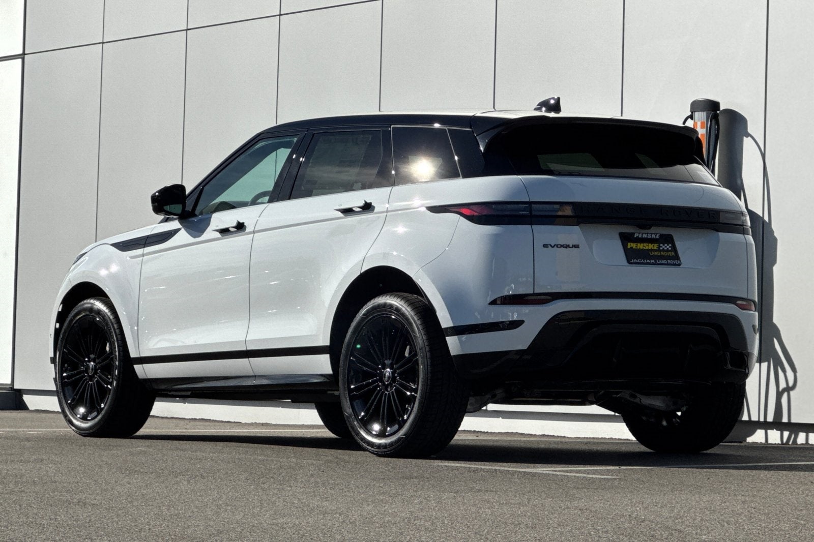 2026 Land Rover Range Rover Evoque Dynamic
