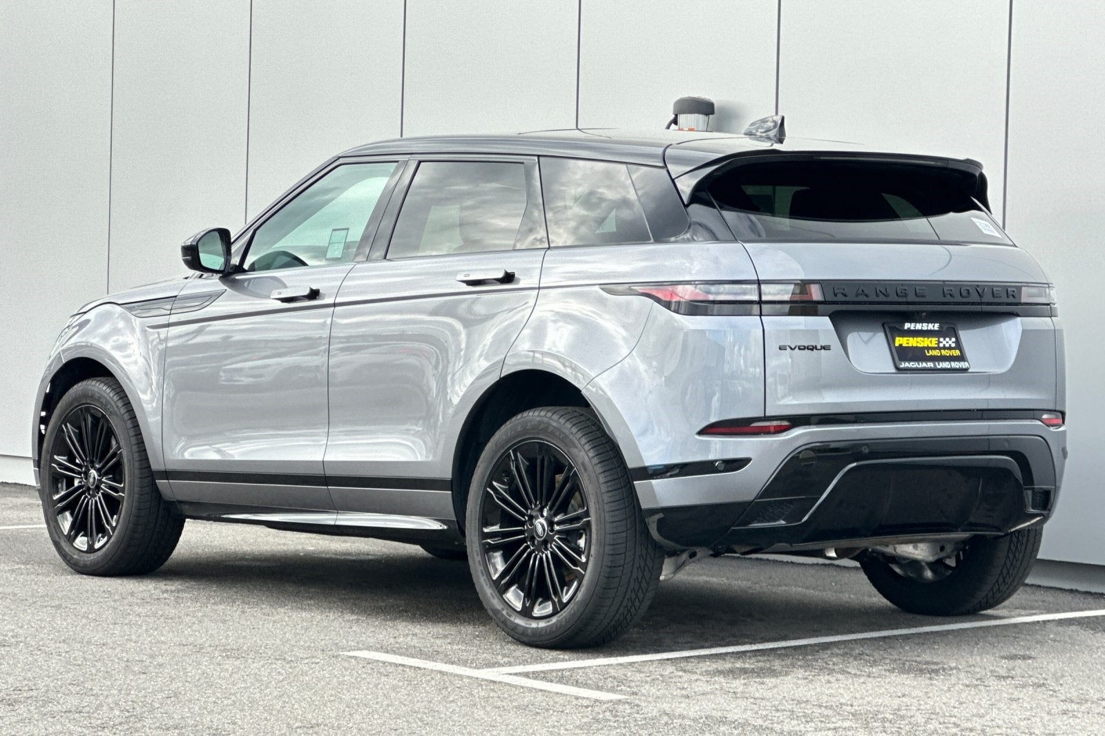 2025 Land Rover Range Rover Evoque Dynamic