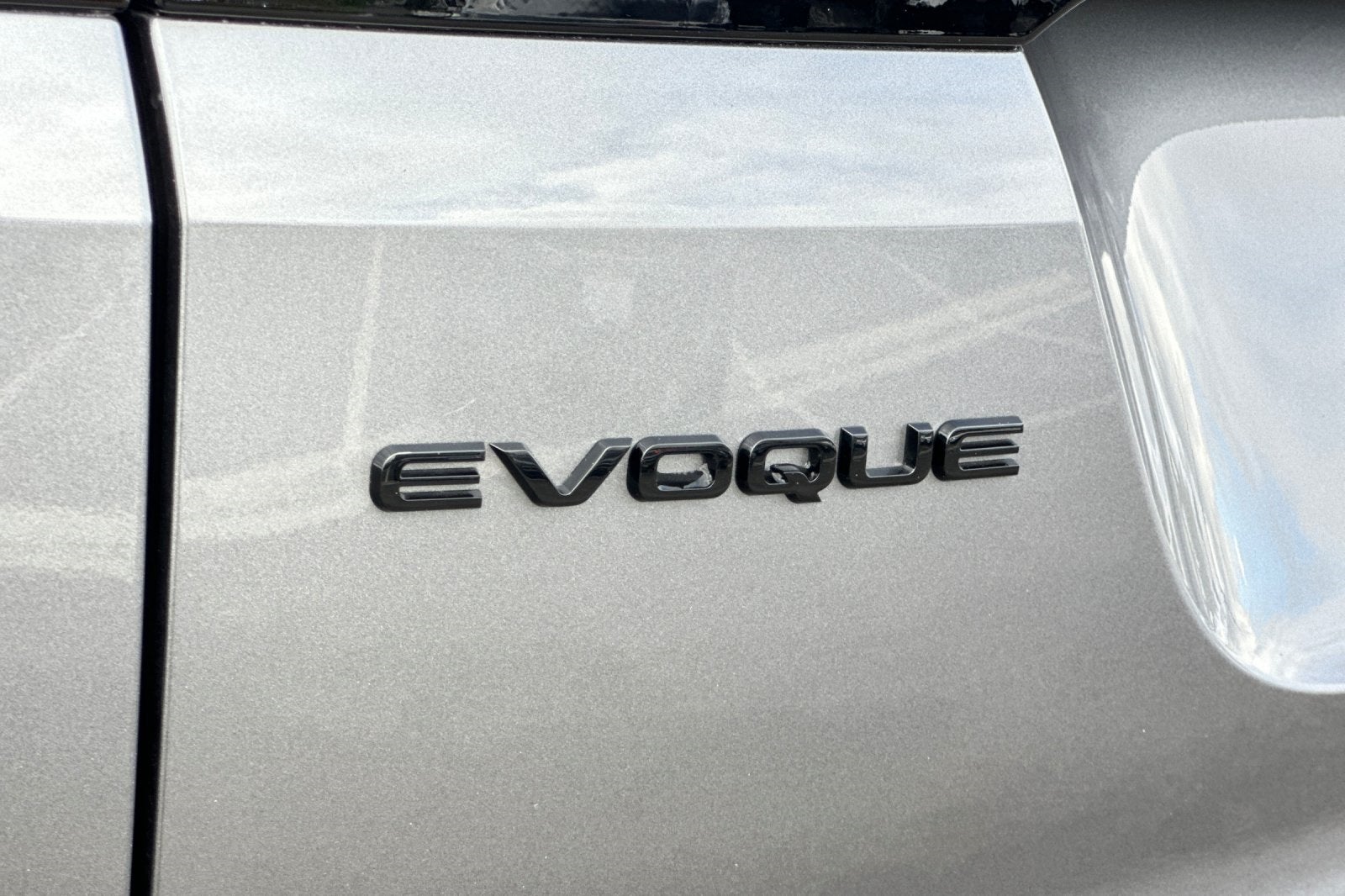 2025 Land Rover Range Rover Evoque Dynamic