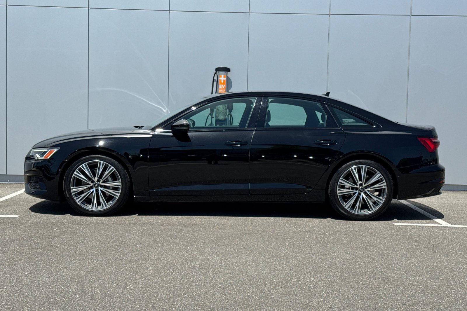 2023 Audi A6 45 Premium Plus quattro