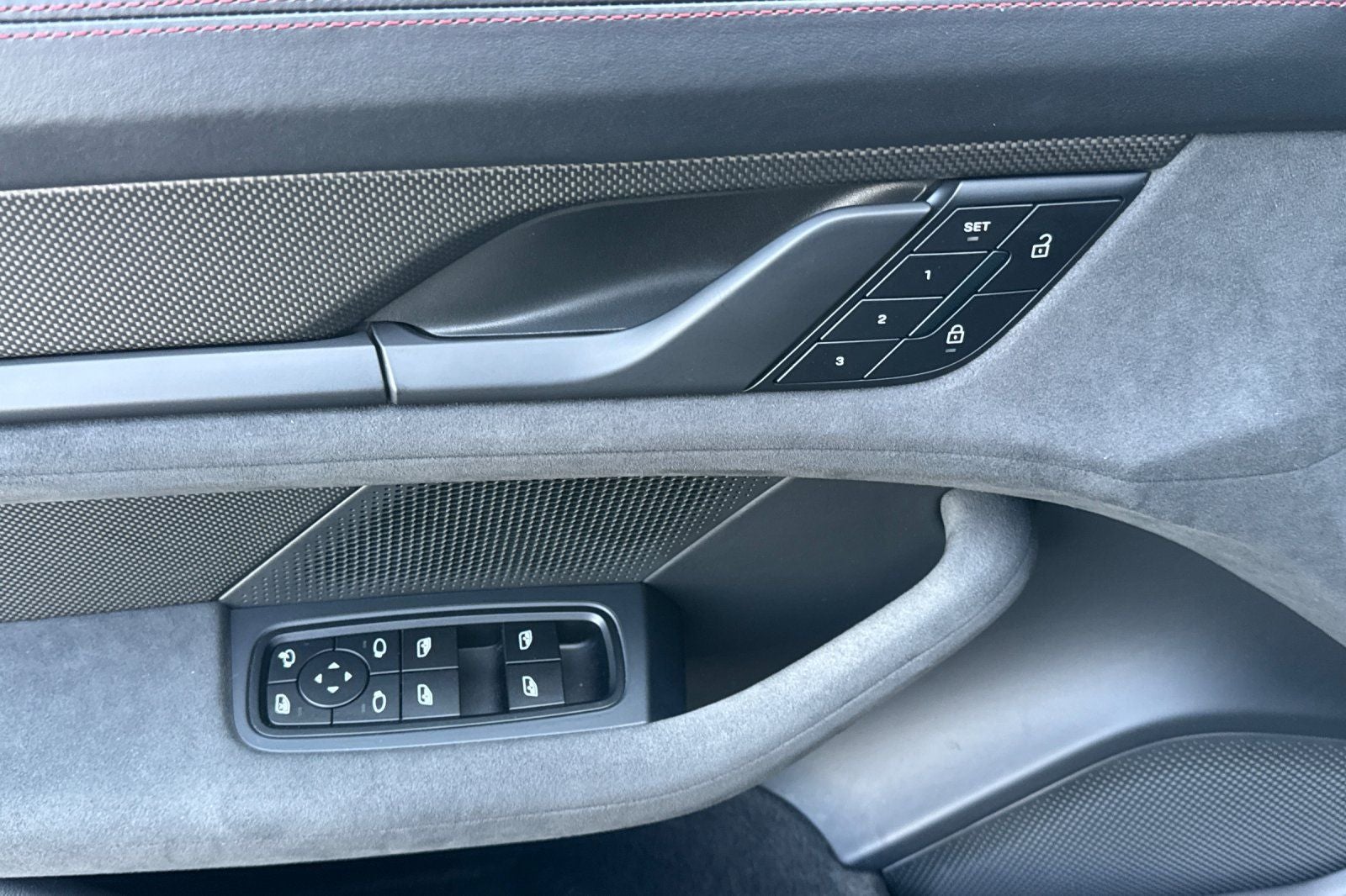 2025 Porsche Taycan GTS