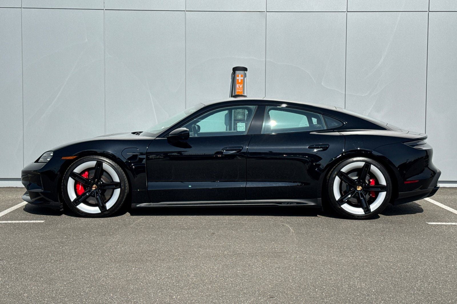 2025 Porsche Taycan GTS