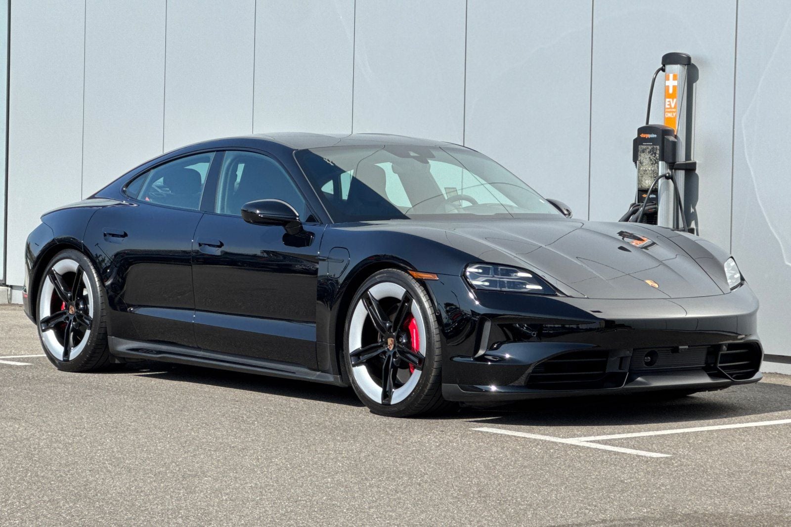 2025 Porsche Taycan GTS