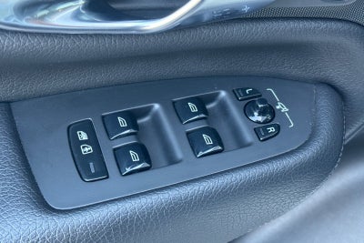 2022 Volvo XC90 T5 Momentum