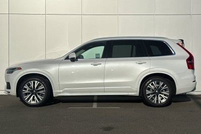 2022 Volvo XC90 T5 Momentum